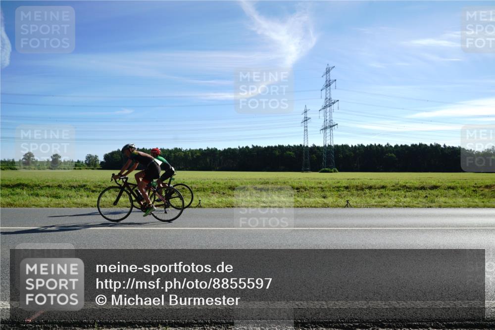 07.09.2025 - 19. Norderstedt Triathlon Michael Burmester http://msf.ph/oto/8855597 07.09.2025 10:33:37 Radfahren  meine-sportfotos.de
