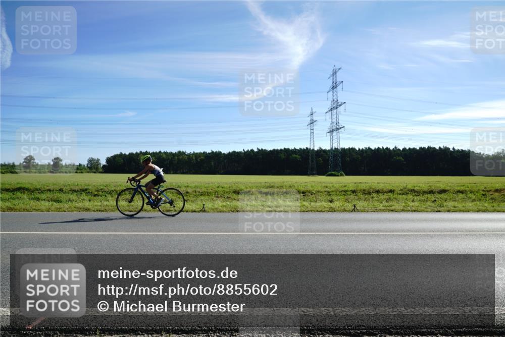 07.09.2025 - 19. Norderstedt Triathlon Michael Burmester http://msf.ph/oto/8855602 07.09.2025 10:33:39 Radfahren  meine-sportfotos.de