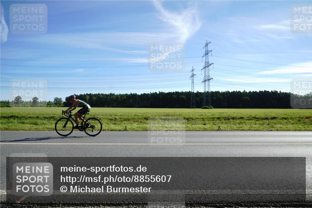 07.09.2025 - 19. Norderstedt Triathlon Michael Burmester http://msf.ph/oto/8855607 07.09.2025 10:33:41 Radfahren  meine-sportfotos.de