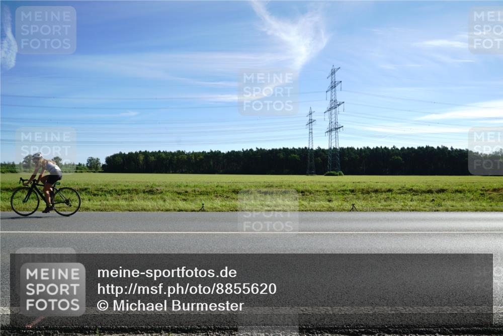 07.09.2025 - 19. Norderstedt Triathlon Michael Burmester http://msf.ph/oto/8855620 07.09.2025 10:33:51 Radfahren  meine-sportfotos.de