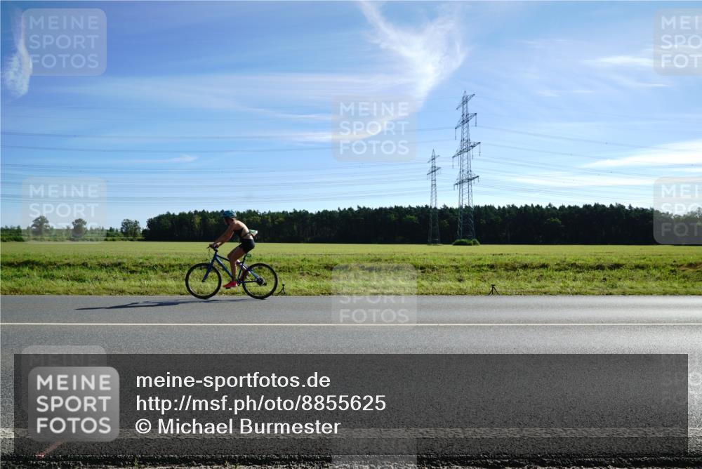 07.09.2025 - 19. Norderstedt Triathlon Michael Burmester http://msf.ph/oto/8855625 07.09.2025 10:34:05 Radfahren  meine-sportfotos.de