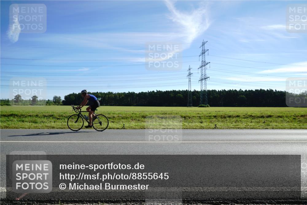07.09.2025 - 19. Norderstedt Triathlon Michael Burmester http://msf.ph/oto/8855645 07.09.2025 10:34:31 Radfahren  meine-sportfotos.de