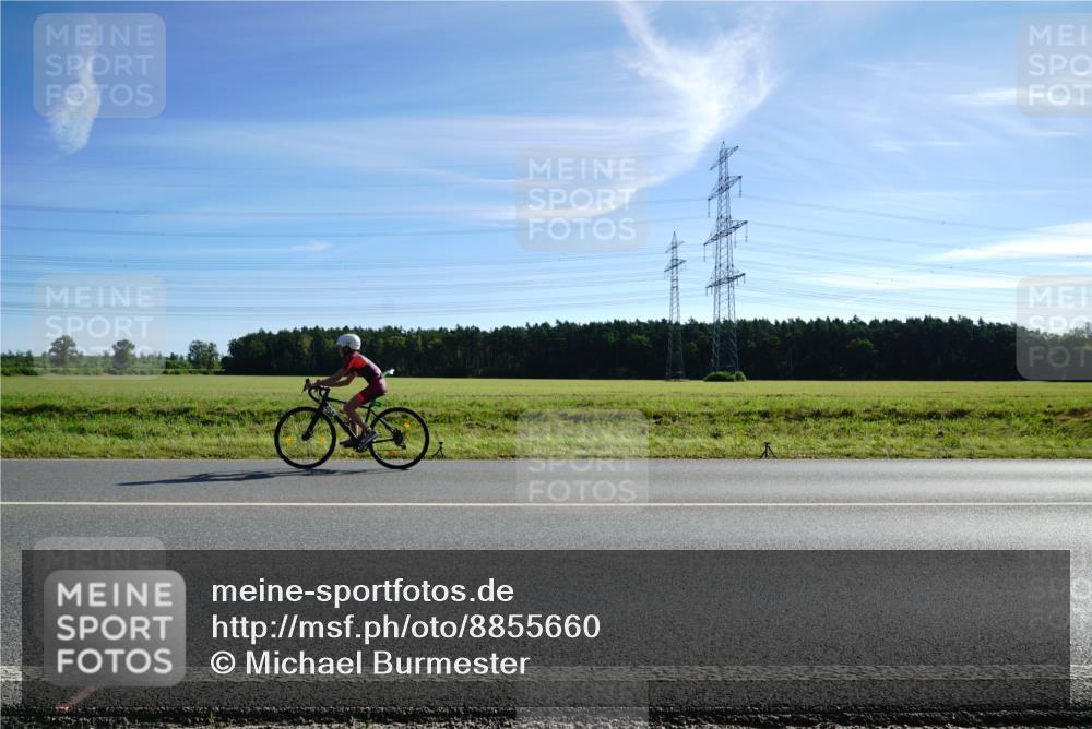 07.09.2025 - 19. Norderstedt Triathlon Michael Burmester http://msf.ph/oto/8855660 07.09.2025 10:35:00 Radfahren  meine-sportfotos.de