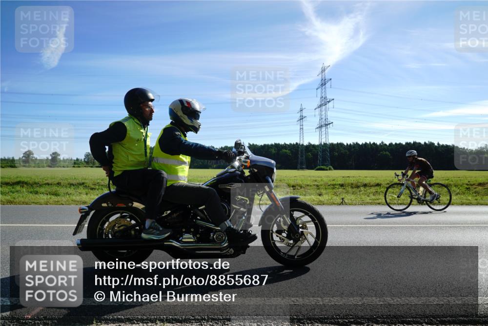 07.09.2025 - 19. Norderstedt Triathlon Michael Burmester http://msf.ph/oto/8855687 07.09.2025 10:35:52 Radfahren 675 meine-sportfotos.de