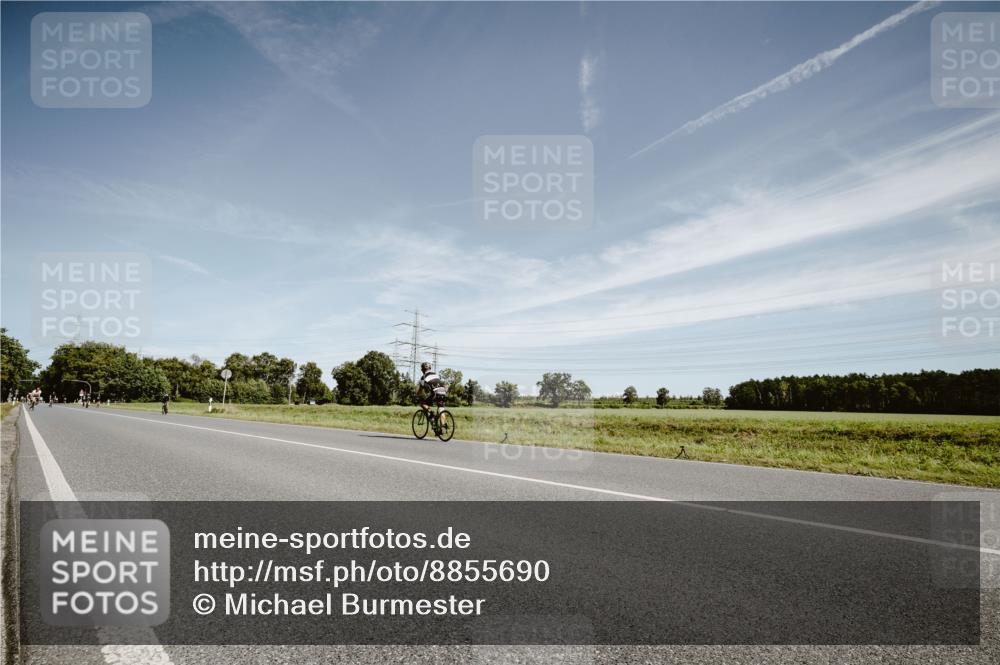 07.09.2025 - 19. Norderstedt Triathlon Michael Burmester http://msf.ph/oto/8855690 07.09.2025 12:10:17 Radfahren  meine-sportfotos.de