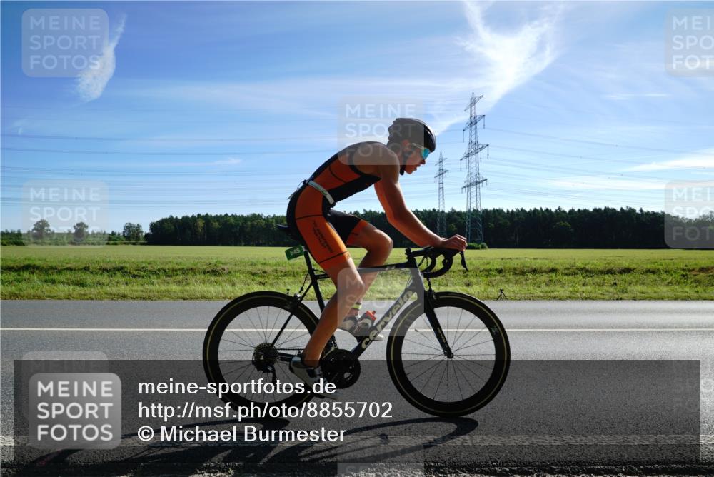 07.09.2025 - 19. Norderstedt Triathlon Michael Burmester http://msf.ph/oto/8855702 07.09.2025 10:36:26 Radfahren 645, 664 meine-sportfotos.de