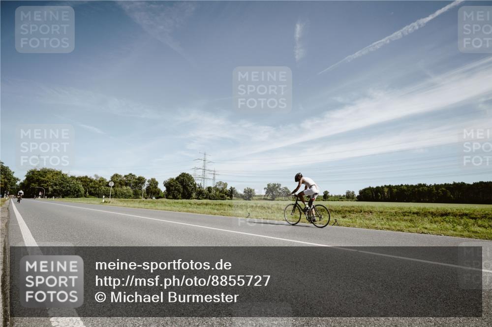 07.09.2025 - 19. Norderstedt Triathlon Michael Burmester http://msf.ph/oto/8855727 07.09.2025 12:10:45 Radfahren  meine-sportfotos.de