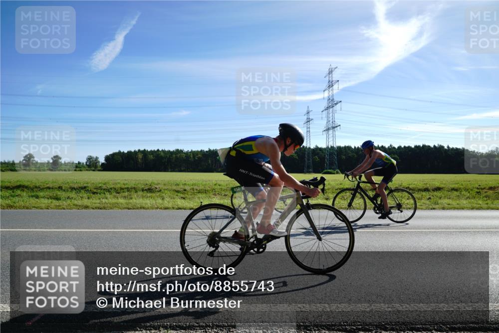 07.09.2025 - 19. Norderstedt Triathlon Michael Burmester http://msf.ph/oto/8855743 07.09.2025 10:38:10 Radfahren 652 meine-sportfotos.de