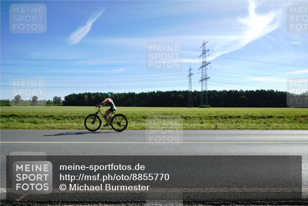 07.09.2025 - 19. Norderstedt Triathlon Michael Burmester http://msf.ph/oto/8855770 07.09.2025 10:39:11 Radfahren  meine-sportfotos.de