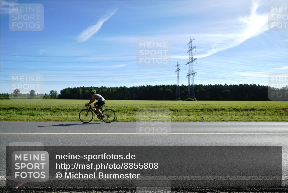 07.09.2025 - 19. Norderstedt Triathlon Michael Burmester http://msf.ph/oto/8855808 07.09.2025 10:40:22 Radfahren 64, 108, 651, 678 meine-sportfotos.de