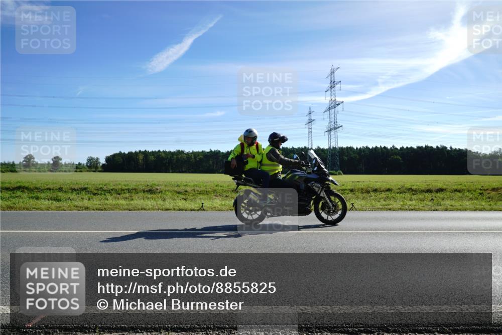 07.09.2025 - 19. Norderstedt Triathlon Michael Burmester http://msf.ph/oto/8855825 07.09.2025 10:40:56 Radfahren 114, 668 meine-sportfotos.de