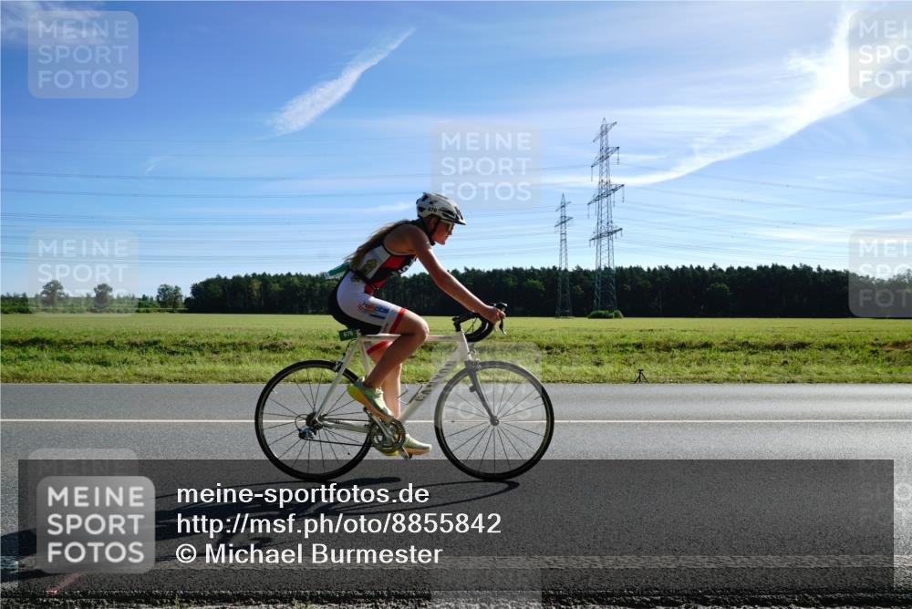 07.09.2025 - 19. Norderstedt Triathlon Michael Burmester http://msf.ph/oto/8855842 07.09.2025 10:41:08 Radfahren 670, 691 meine-sportfotos.de