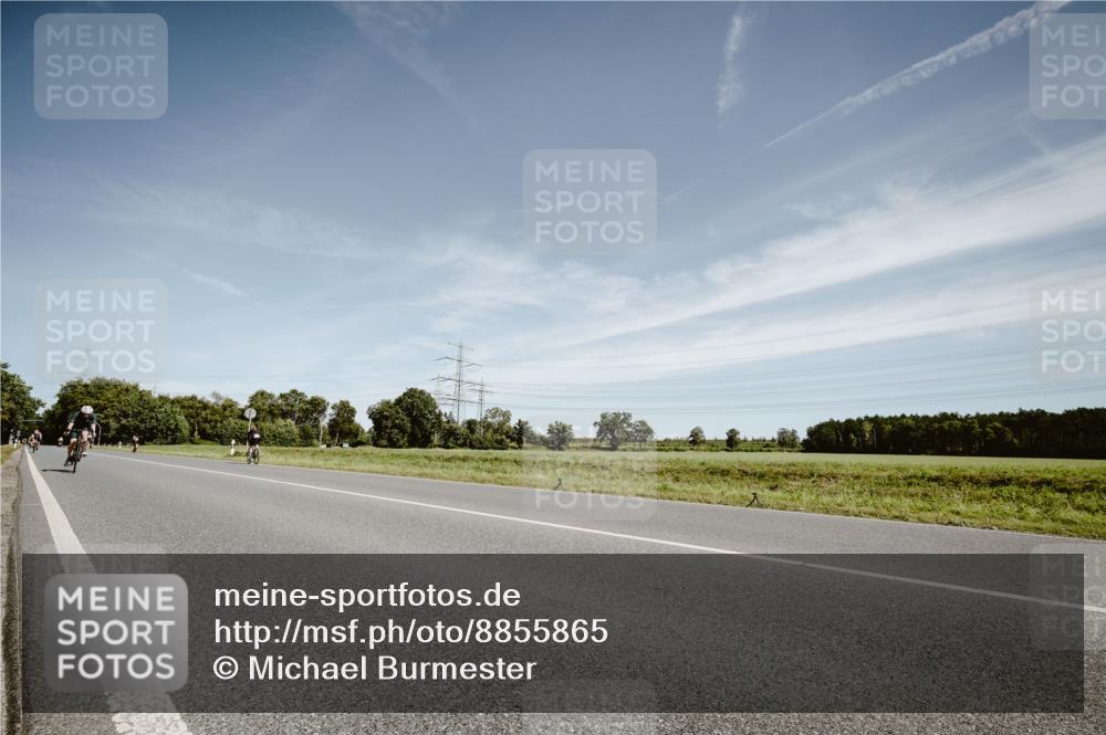 07.09.2025 - 19. Norderstedt Triathlon Michael Burmester http://msf.ph/oto/8855865 07.09.2025 12:11:58 Radfahren 818, 1260, 1331 meine-sportfotos.de