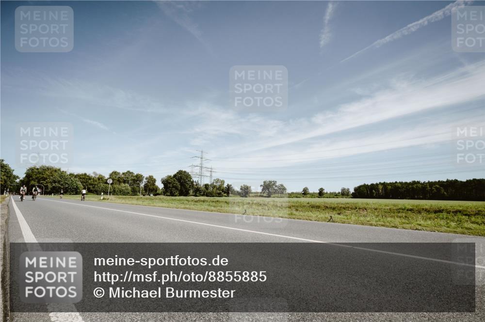 07.09.2025 - 19. Norderstedt Triathlon Michael Burmester http://msf.ph/oto/8855885 07.09.2025 12:12:13 Radfahren 261, 1294 meine-sportfotos.de