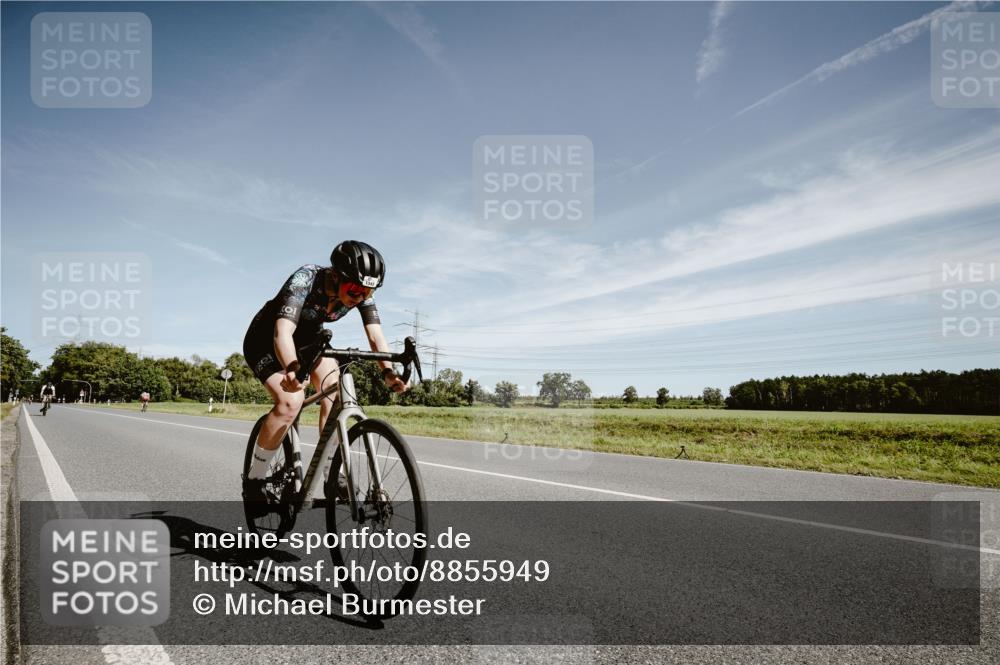 07.09.2025 - 19. Norderstedt Triathlon Michael Burmester http://msf.ph/oto/8855949 07.09.2025 12:13:00 Radfahren 292, 1343 meine-sportfotos.de