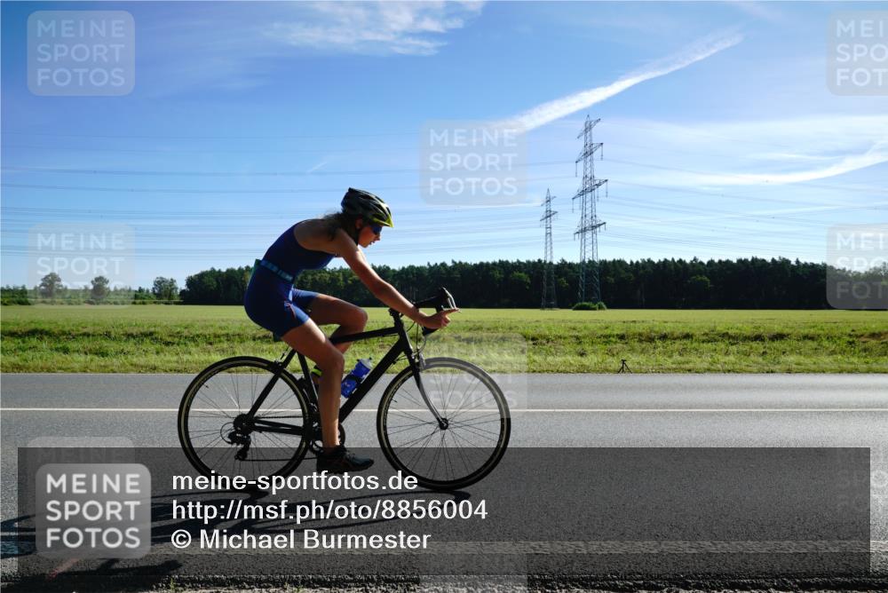 07.09.2025 - 19. Norderstedt Triathlon Michael Burmester http://msf.ph/oto/8856004 07.09.2025 10:48:02 Radfahren 653 meine-sportfotos.de