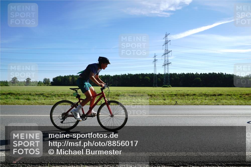 07.09.2025 - 19. Norderstedt Triathlon Michael Burmester http://msf.ph/oto/8856017 07.09.2025 10:51:36 Radfahren 94, 116 meine-sportfotos.de