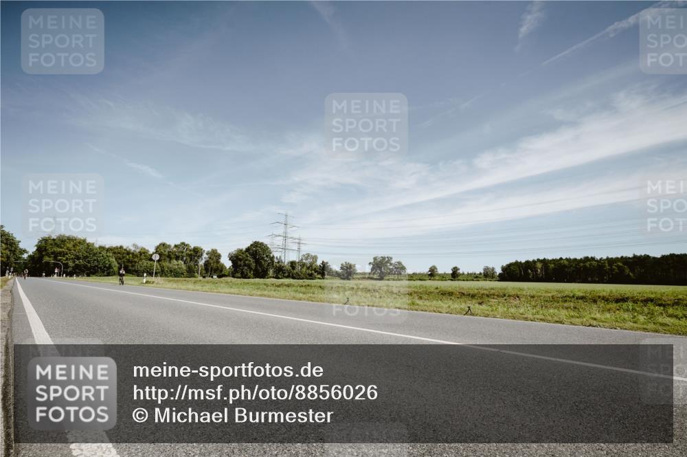 07.09.2025 - 19. Norderstedt Triathlon Michael Burmester http://msf.ph/oto/8856026 07.09.2025 12:14:05 Radfahren  meine-sportfotos.de