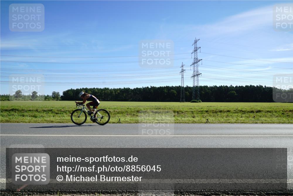 07.09.2025 - 19. Norderstedt Triathlon Michael Burmester http://msf.ph/oto/8856045 07.09.2025 11:01:36 Radfahren  meine-sportfotos.de