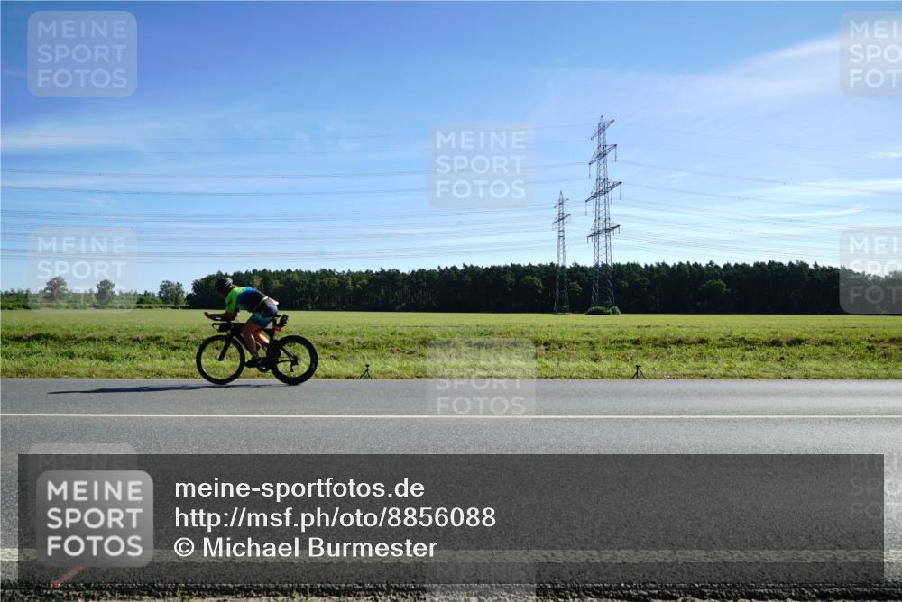 07.09.2025 - 19. Norderstedt Triathlon Michael Burmester http://msf.ph/oto/8856088 07.09.2025 11:03:01 Radfahren  meine-sportfotos.de