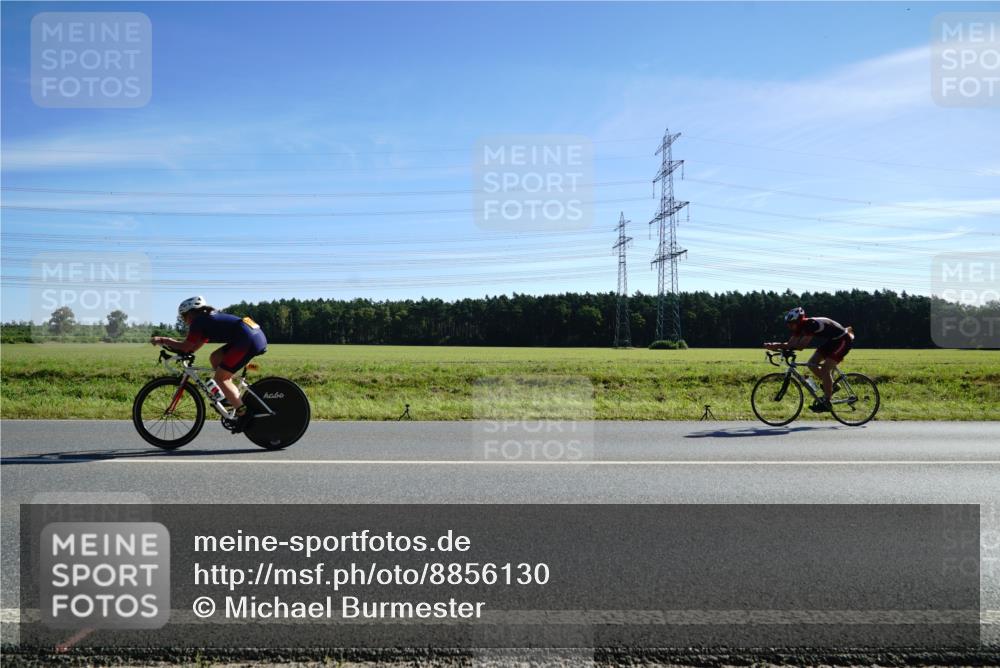 07.09.2025 - 19. Norderstedt Triathlon Michael Burmester http://msf.ph/oto/8856130 07.09.2025 11:03:25 Radfahren 1180 meine-sportfotos.de