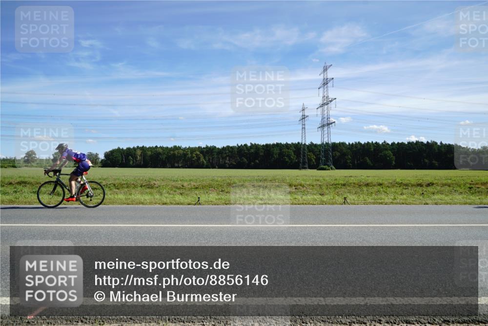 07.09.2025 - 19. Norderstedt Triathlon Michael Burmester http://msf.ph/oto/8856146 07.09.2025 12:46:35 Radfahren  meine-sportfotos.de