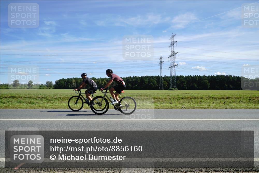 07.09.2025 - 19. Norderstedt Triathlon Michael Burmester http://msf.ph/oto/8856160 07.09.2025 12:46:48 Radfahren  meine-sportfotos.de