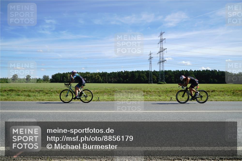 07.09.2025 - 19. Norderstedt Triathlon Michael Burmester http://msf.ph/oto/8856179 07.09.2025 12:47:10 Radfahren  meine-sportfotos.de