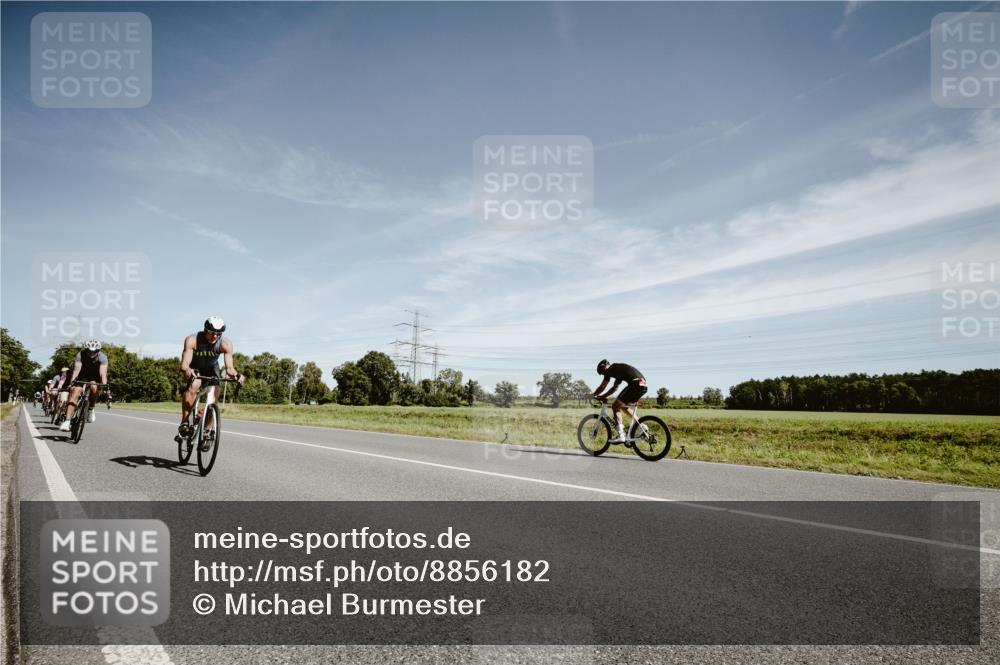 07.09.2025 - 19. Norderstedt Triathlon Michael Burmester http://msf.ph/oto/8856182 07.09.2025 12:15:29 Radfahren 210, 728, 776, 791, 1237, 1364 meine-sportfotos.de