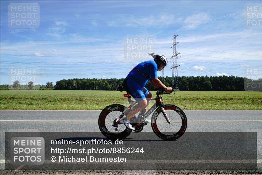 07.09.2025 - 19. Norderstedt Triathlon Michael Burmester http://msf.ph/oto/8856244 07.09.2025 12:47:47 Radfahren 318, 825 meine-sportfotos.de