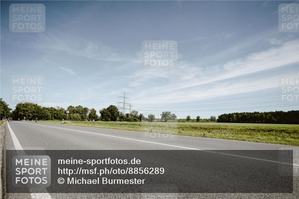 07.09.2025 - 19. Norderstedt Triathlon Michael Burmester http://msf.ph/oto/8856289 07.09.2025 12:16:08 Radfahren  meine-sportfotos.de
