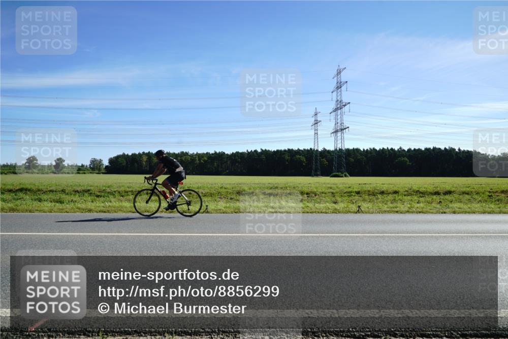 07.09.2025 - 19. Norderstedt Triathlon Michael Burmester http://msf.ph/oto/8856299 07.09.2025 11:05:46 Radfahren  meine-sportfotos.de