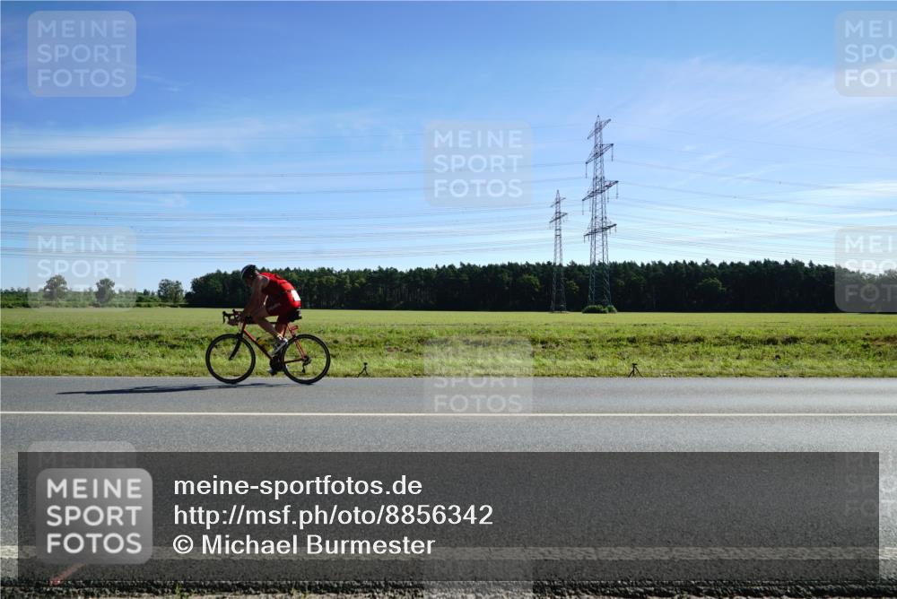 07.09.2025 - 19. Norderstedt Triathlon Michael Burmester http://msf.ph/oto/8856342 07.09.2025 11:06:16 Radfahren  meine-sportfotos.de