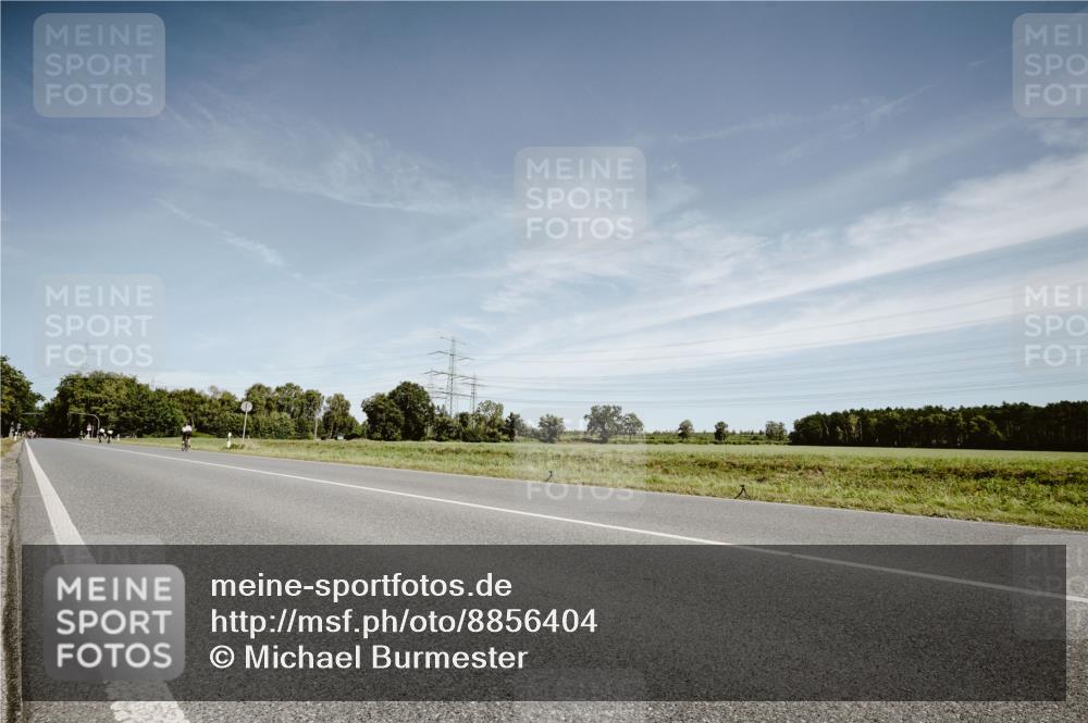 07.09.2025 - 19. Norderstedt Triathlon Michael Burmester http://msf.ph/oto/8856404 07.09.2025 12:17:05 Radfahren  meine-sportfotos.de