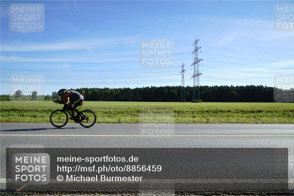 07.09.2025 - 19. Norderstedt Triathlon Michael Burmester http://msf.ph/oto/8856459 07.09.2025 11:07:36 Radfahren  meine-sportfotos.de