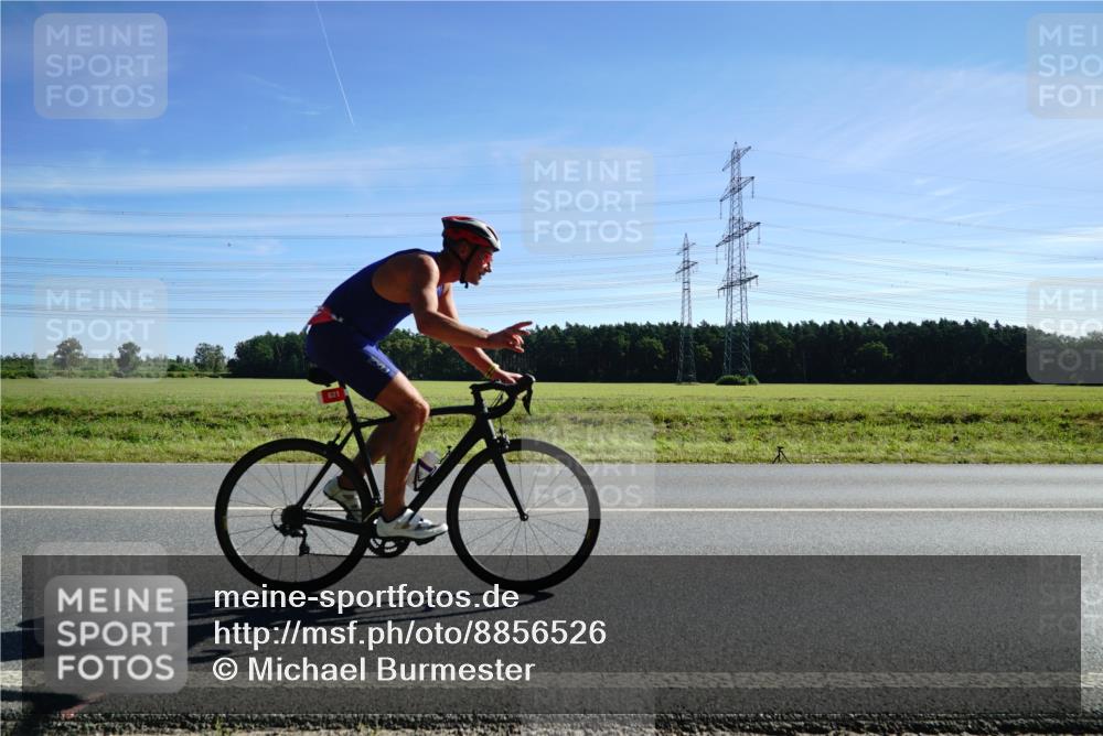 07.09.2025 - 19. Norderstedt Triathlon Michael Burmester http://msf.ph/oto/8856526 07.09.2025 11:08:18 Radfahren 821, 1164 meine-sportfotos.de