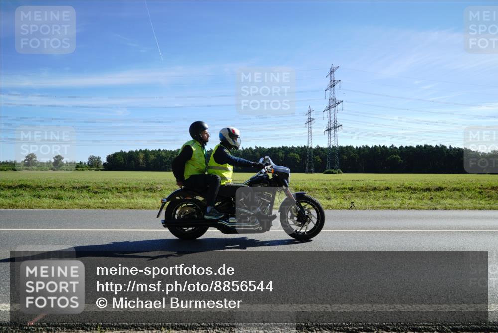 07.09.2025 - 19. Norderstedt Triathlon Michael Burmester http://msf.ph/oto/8856544 07.09.2025 11:08:25 Radfahren 1170 meine-sportfotos.de
