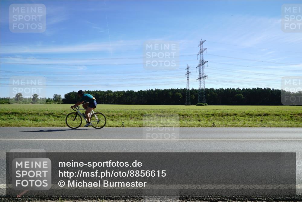 07.09.2025 - 19. Norderstedt Triathlon Michael Burmester http://msf.ph/oto/8856615 07.09.2025 11:09:33 Radfahren  meine-sportfotos.de
