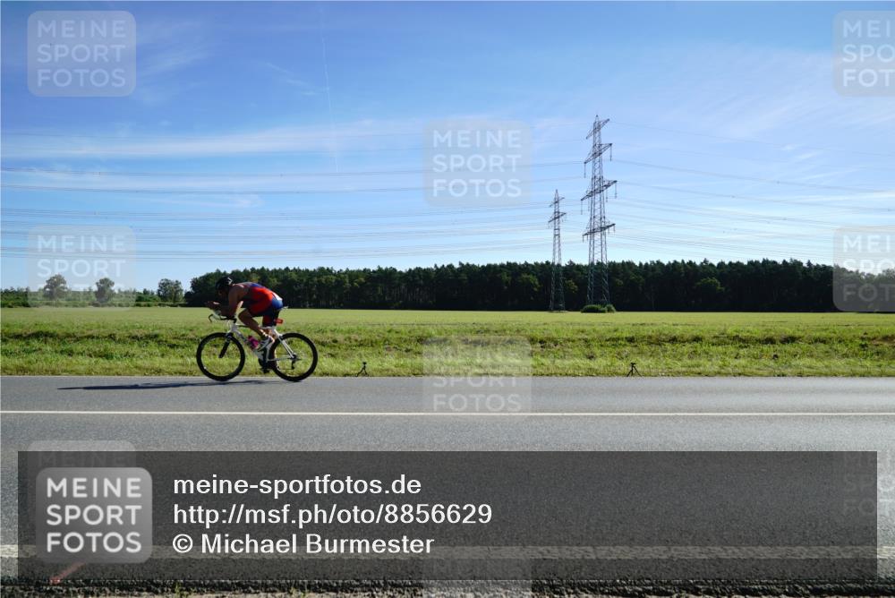 07.09.2025 - 19. Norderstedt Triathlon Michael Burmester http://msf.ph/oto/8856629 07.09.2025 11:09:47 Radfahren  meine-sportfotos.de