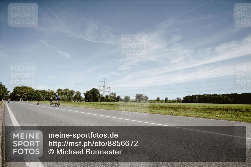 07.09.2025 - 19. Norderstedt Triathlon Michael Burmester http://msf.ph/oto/8856672 07.09.2025 12:19:16 Radfahren  meine-sportfotos.de