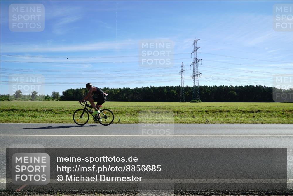 07.09.2025 - 19. Norderstedt Triathlon Michael Burmester http://msf.ph/oto/8856685 07.09.2025 11:10:41 Radfahren  meine-sportfotos.de