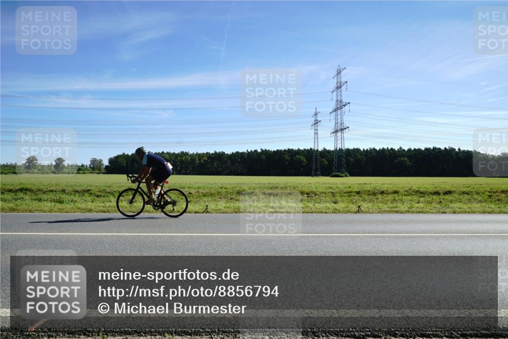 07.09.2025 - 19. Norderstedt Triathlon Michael Burmester http://msf.ph/oto/8856794 07.09.2025 11:11:58 Radfahren  meine-sportfotos.de
