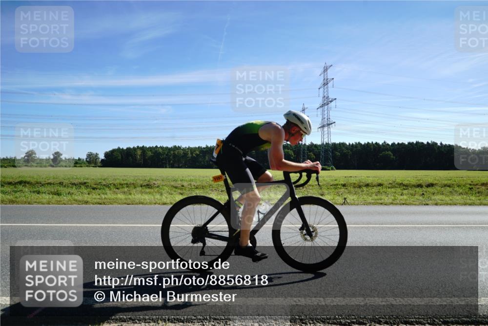 07.09.2025 - 19. Norderstedt Triathlon Michael Burmester http://msf.ph/oto/8856818 07.09.2025 11:12:23 Radfahren 1157 meine-sportfotos.de