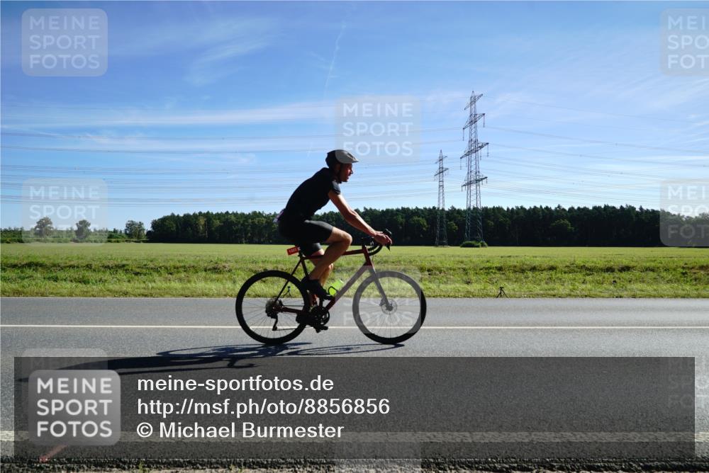 07.09.2025 - 19. Norderstedt Triathlon Michael Burmester http://msf.ph/oto/8856856 07.09.2025 11:12:45 Radfahren 1195, 1206, 1219, 1323 meine-sportfotos.de