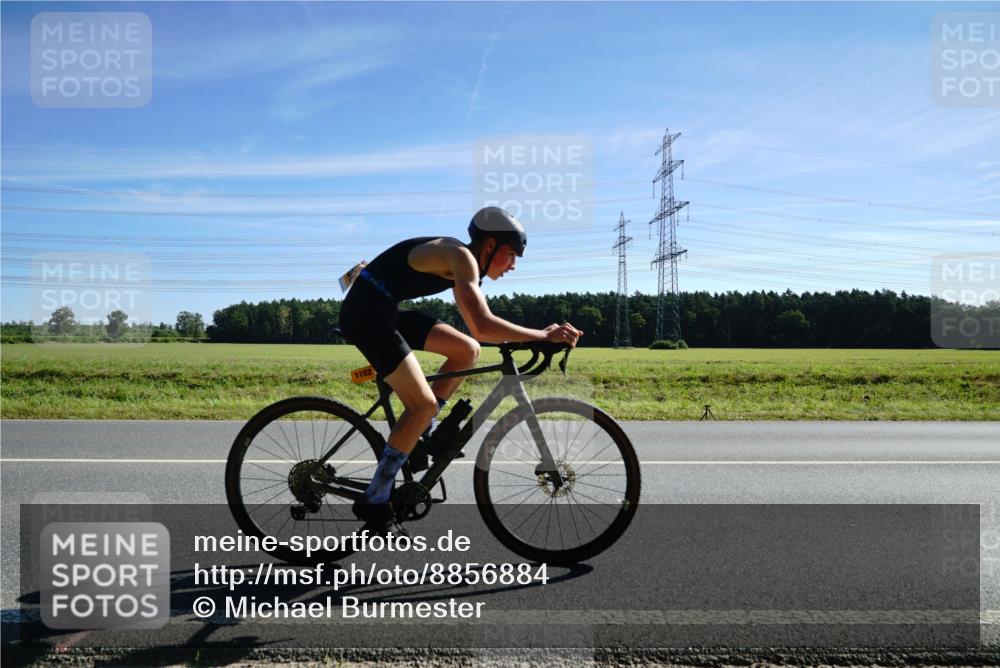 07.09.2025 - 19. Norderstedt Triathlon Michael Burmester http://msf.ph/oto/8856884 07.09.2025 11:12:58 Radfahren 306, 1152 meine-sportfotos.de
