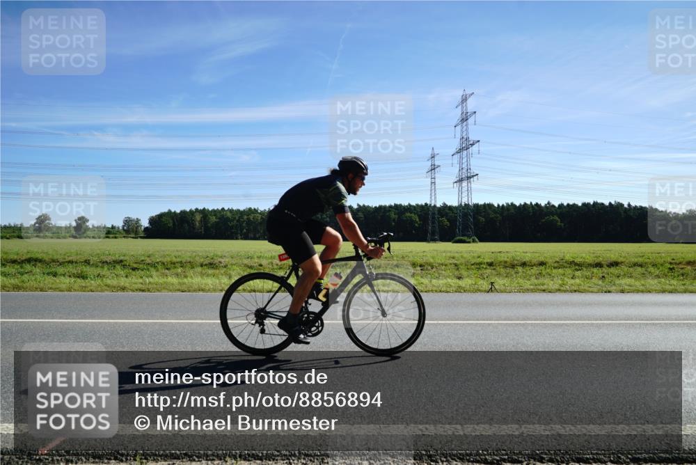 07.09.2025 - 19. Norderstedt Triathlon Michael Burmester http://msf.ph/oto/8856894 07.09.2025 11:13:08 Radfahren 1395 meine-sportfotos.de
