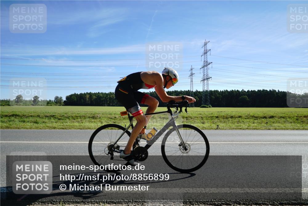 07.09.2025 - 19. Norderstedt Triathlon Michael Burmester http://msf.ph/oto/8856899 07.09.2025 11:13:17 Radfahren 1158 meine-sportfotos.de