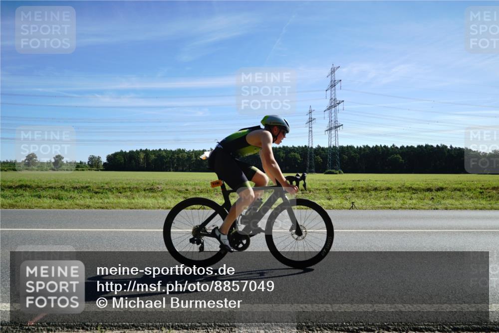 07.09.2025 - 19. Norderstedt Triathlon Michael Burmester http://msf.ph/oto/8857049 07.09.2025 11:15:10 Radfahren 844, 1180 meine-sportfotos.de