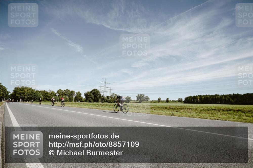 07.09.2025 - 19. Norderstedt Triathlon Michael Burmester http://msf.ph/oto/8857109 07.09.2025 12:22:47 Radfahren  meine-sportfotos.de