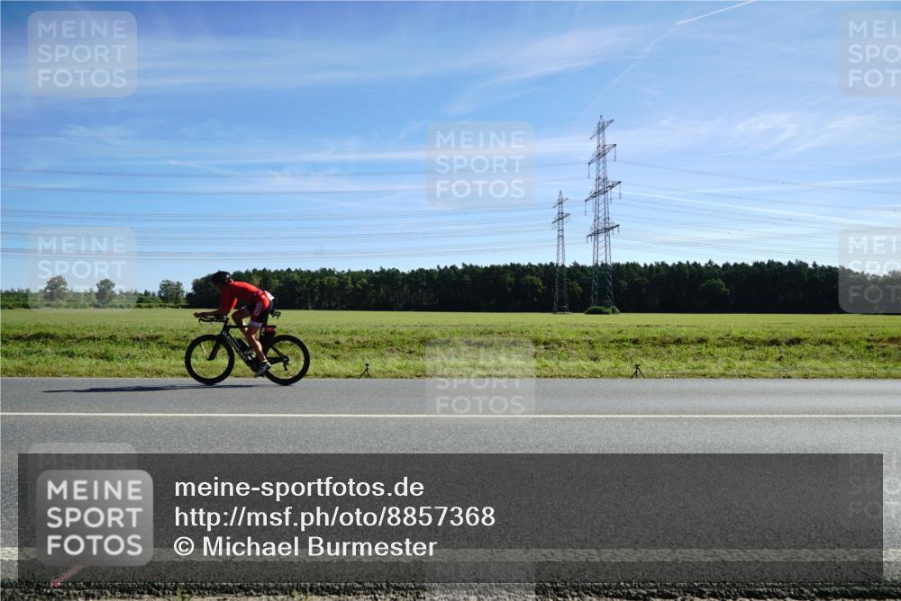 07.09.2025 - 19. Norderstedt Triathlon Michael Burmester http://msf.ph/oto/8857368 07.09.2025 11:18:57 Radfahren 1162, 1202 meine-sportfotos.de